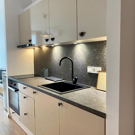 Mycampus Unwe Studentski Mountain Views Modern Kitchen Equipment Sofia Exteriör bild