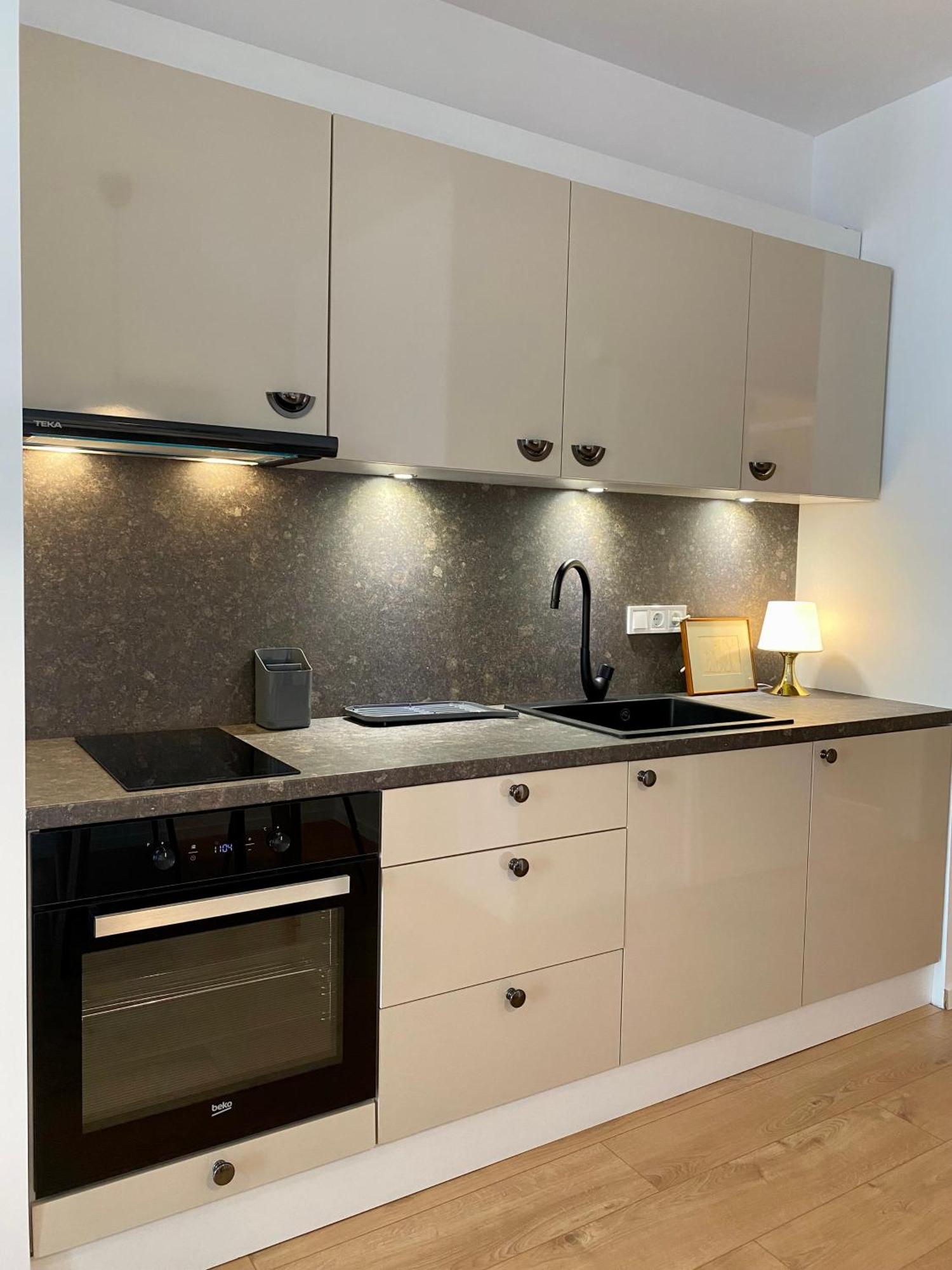 Mycampus Unwe Studentski Mountain Views Modern Kitchen Equipment Sofia Exteriör bild