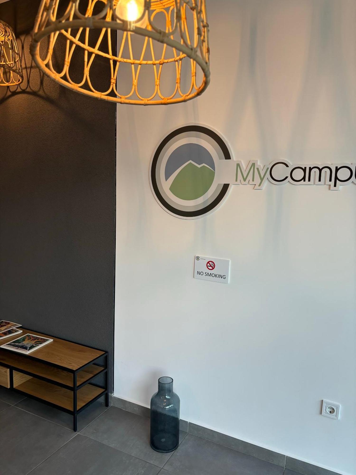Mycampus Unwe Studentski Mountain Views Modern Kitchen Equipment Sofia Exteriör bild